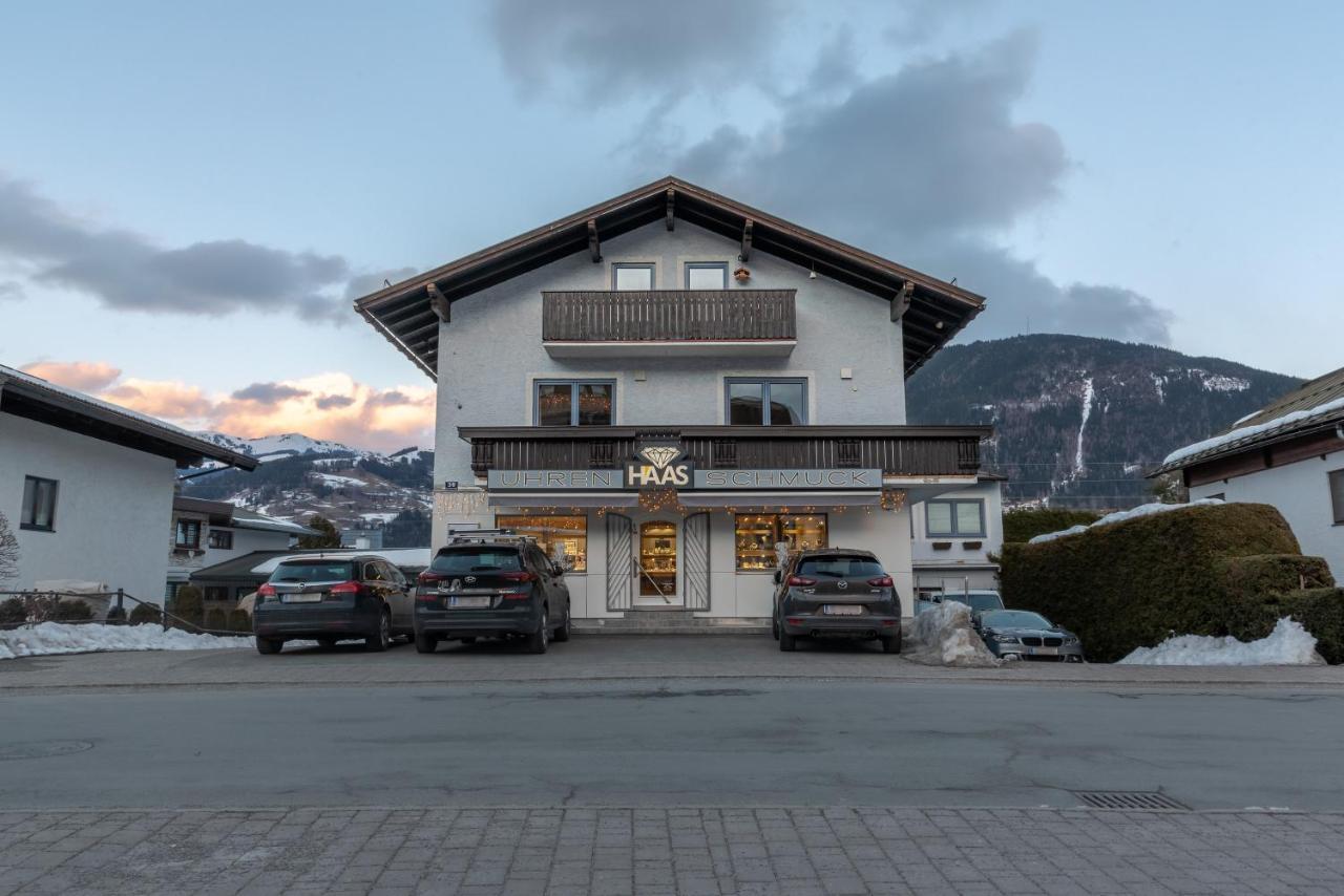 Kitz Thirty Nine Apartment